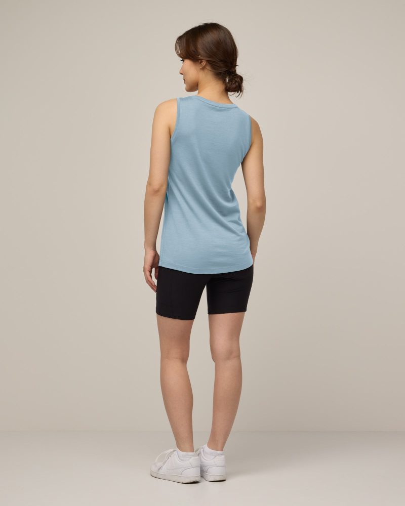 20220601 02 wooland 00403 Livia100TankTop LightBlue LR