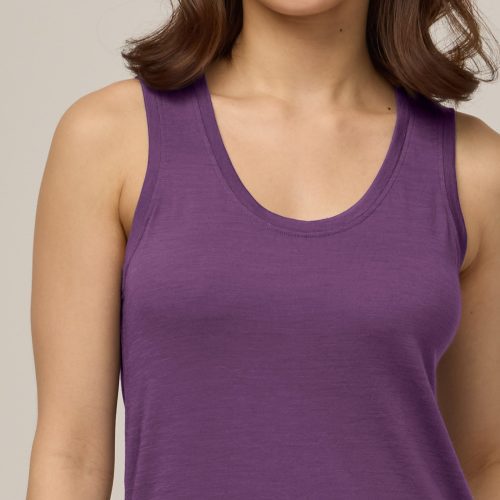 20220601 02 wooland 00440 Livia100TankTop PurpleFig LR