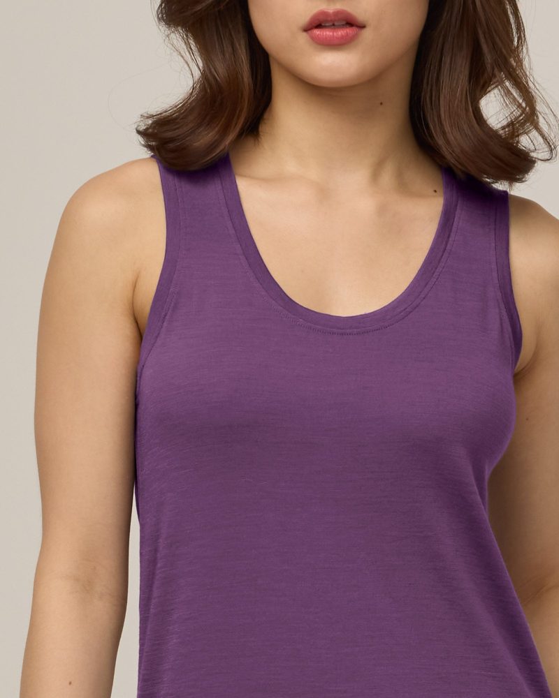 20220601 02 wooland 00440 Livia100TankTop PurpleFig LR