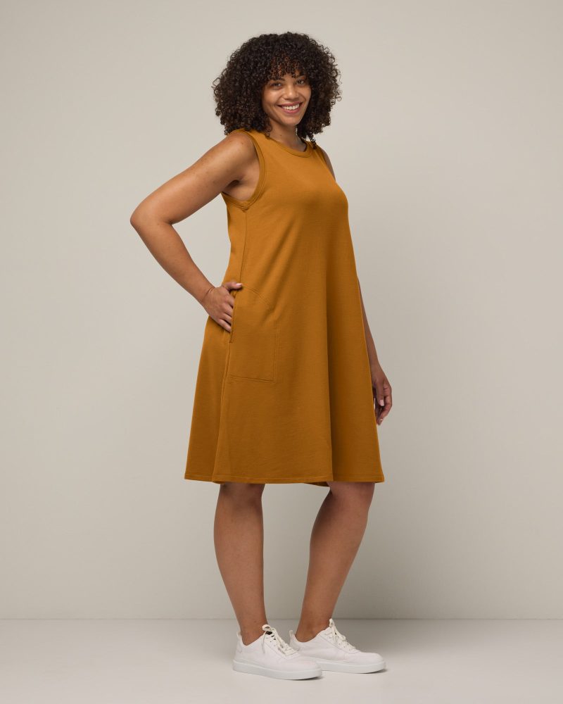 20220727 wooland 00441 SierraTankDress Long Ochre LR