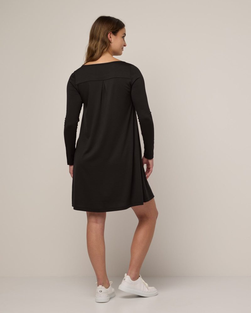 20220916 wooland 00928 RowenaSwingDress Black LR