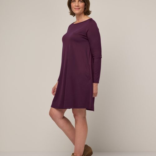 20221025 wooland 00747 RowenaSwingDress Marionberry LR