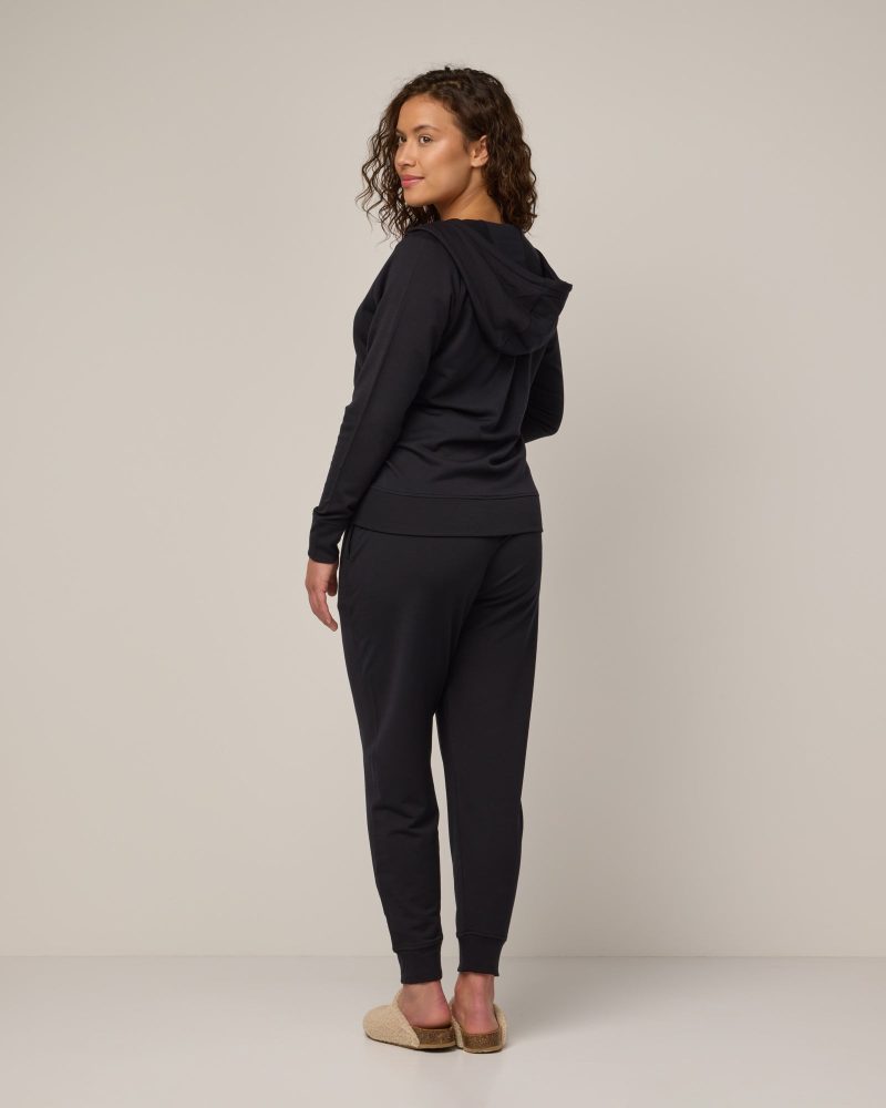 20230214 wooland 00210 AspenZipHoodie Jogger Black LR