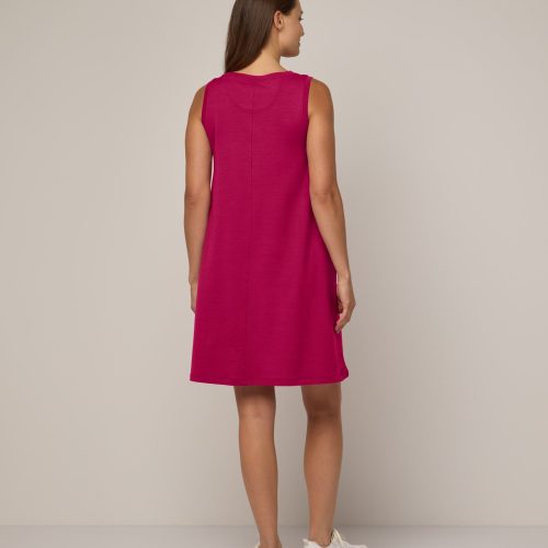 20230523 24 wooland 00239 SierraTankDress Beetroot LR