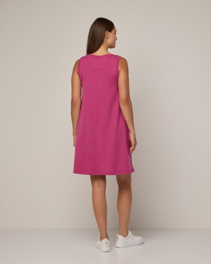 20230523 24 wooland 00239 SierraTankDress BerryPink LR