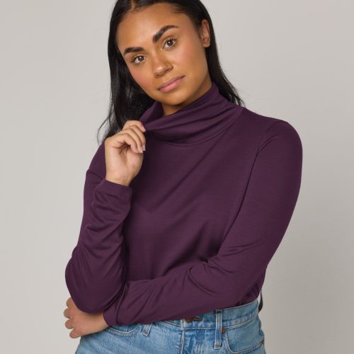 20230823 wooland 00243 AddisonTurtleneck Marionberry LR