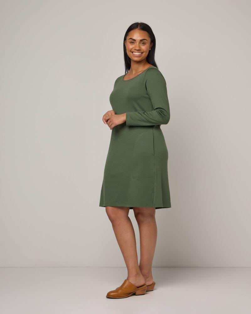 20230823 wooland 00519 MargoShiftDress Thyme LR