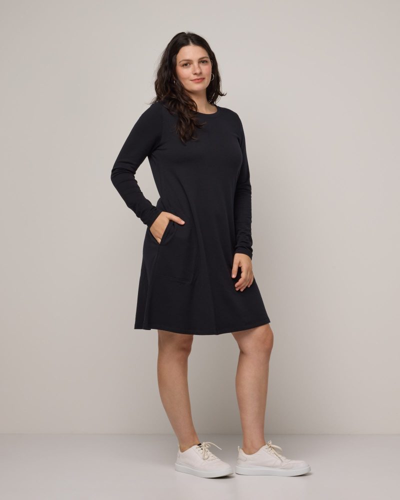 20231026 wooland 01304 ElizaSwingDress Black LR