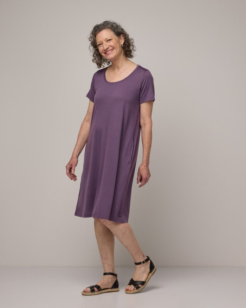 20231220 wooland 01361 MaggieSwingDress PurpleFig LR