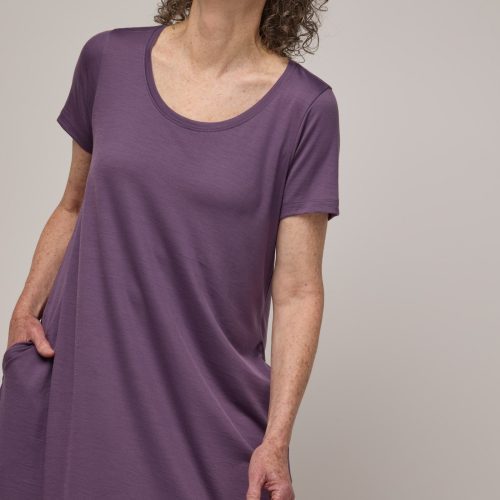 20231220 wooland 01413 MaggieSwingDress PurpleFig LR