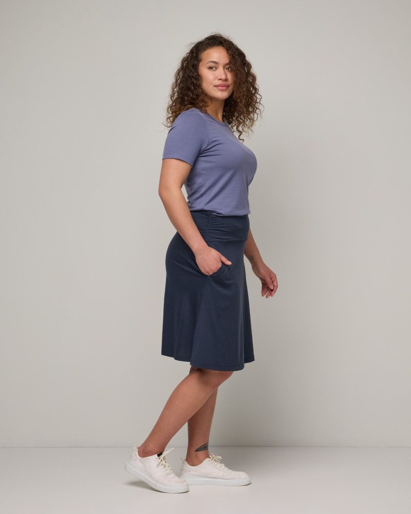 20240228 wooland 00192 HelenaTravelSkirt WashedNavy LR