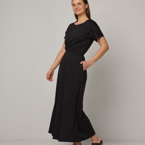 20240328 29 wooland 01482 MarinMaxiDress Black LR