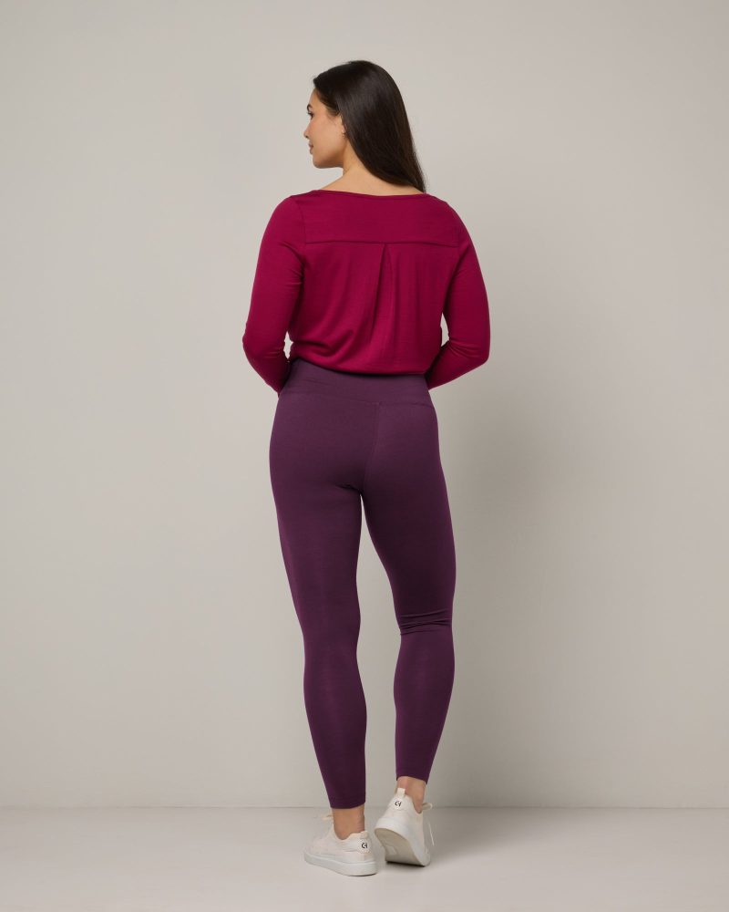 20240524 wooland 00542 SwiftLegging Marionberry LR