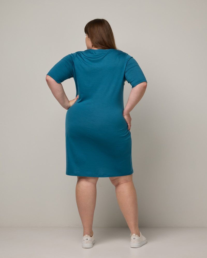 20240528 wooland 00844 ChloeFittedDress OceanTeal LR