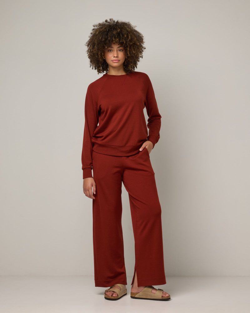 20240730 wooland 00194 AspenSweatshirt WideLegSweatpant RusticRed LR