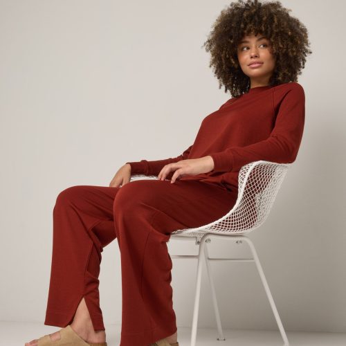 20240730 wooland 00329 AspenSweatshirt WideLegSweatpant RusticRed LR