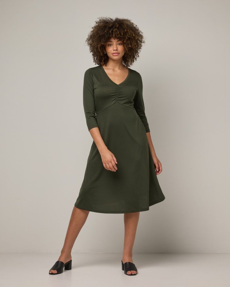 20240730 wooland 01793 EmiliaRuchedDress ForestNight LR