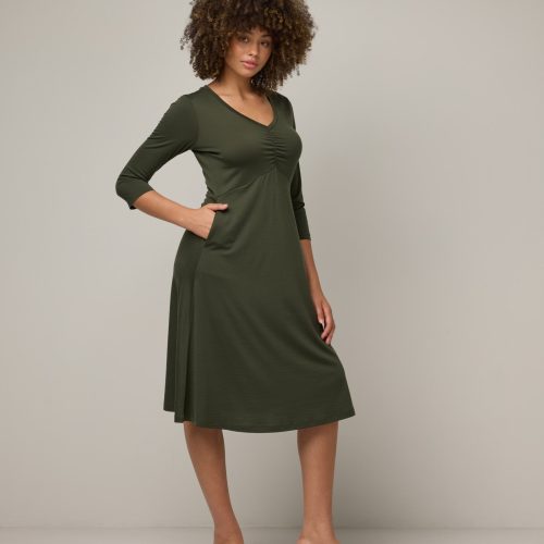 20240730 wooland 01831 EmiliaRuchedDress ForestNight LR