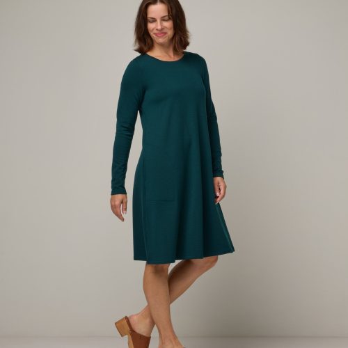 20240823 wooland 00280 ElizaSwingDress Pine LR