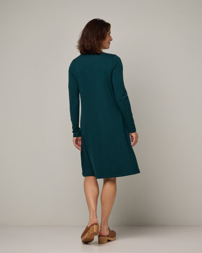 20240823 wooland 00307 ElizaSwingDress Pine LR