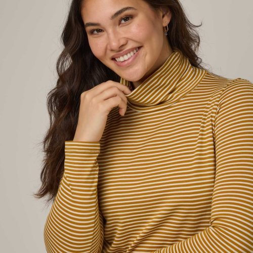 20240925 wooland 00138 AddisonTurtleneckTop NaturalWhiteOchreStripe LR