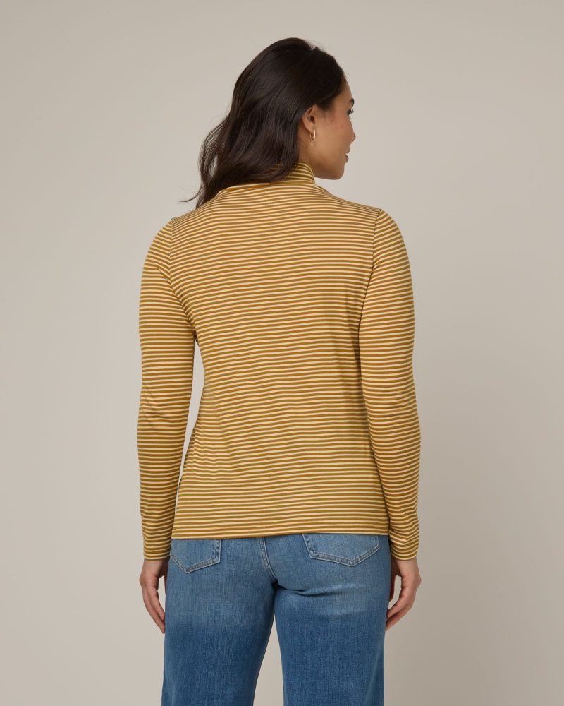 20240925 wooland 00187 AddisonTurtleneckTop NaturalWhiteOchreStripe LR