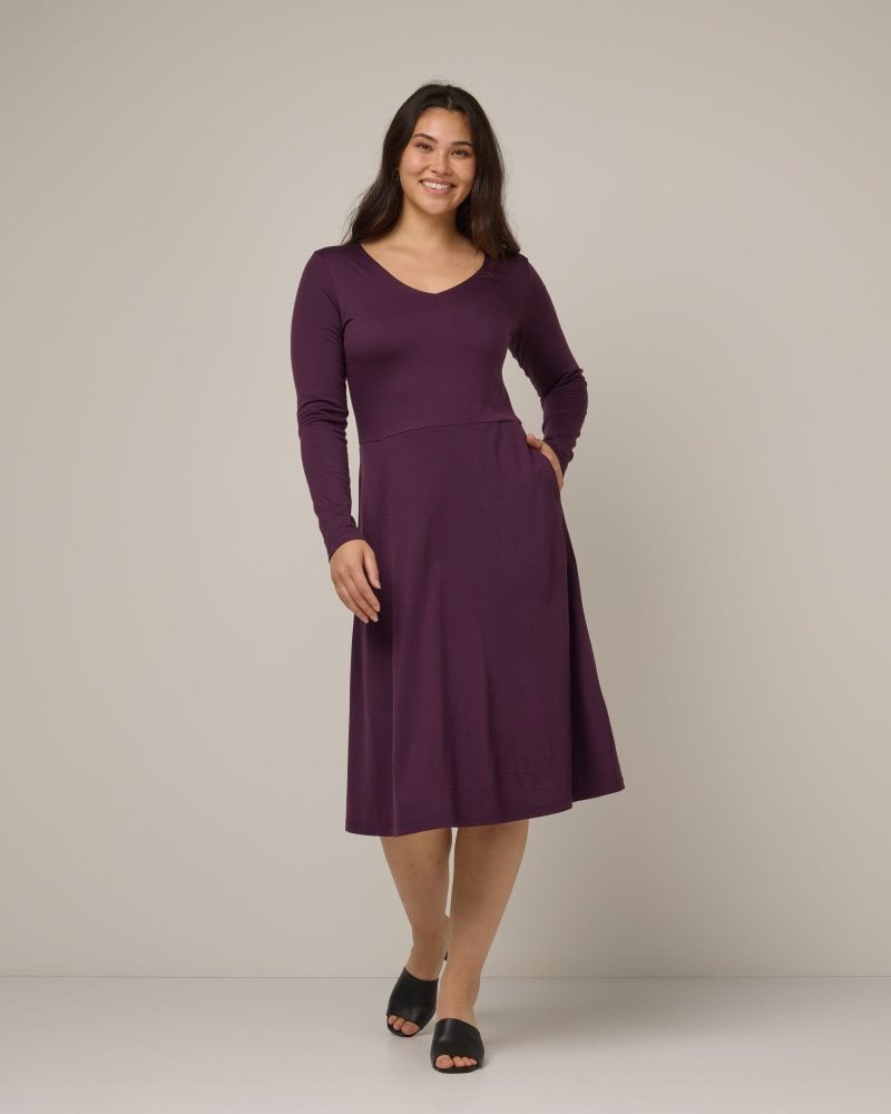 20240925 wooland 01830 TaliaFitFlareDress2.0 Marionberry LR