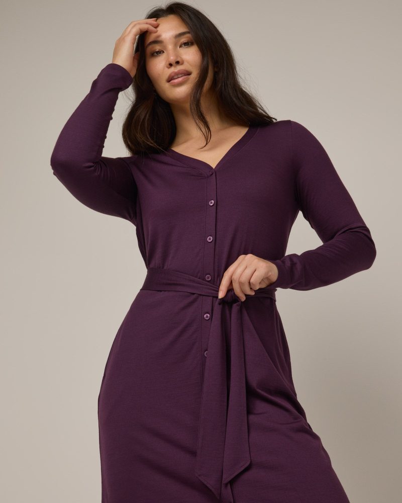 20240925 wooland 01926 BriaButtonFrontDress Marionberry LR