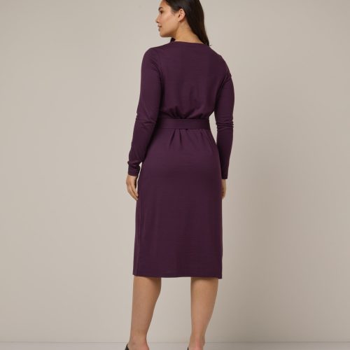 20240925 wooland 01983 BriaButtonFrontDress Marionberry LR