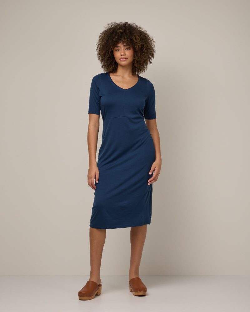 20241023 wooland 00722 LondonMidiDress MarineBlue LR