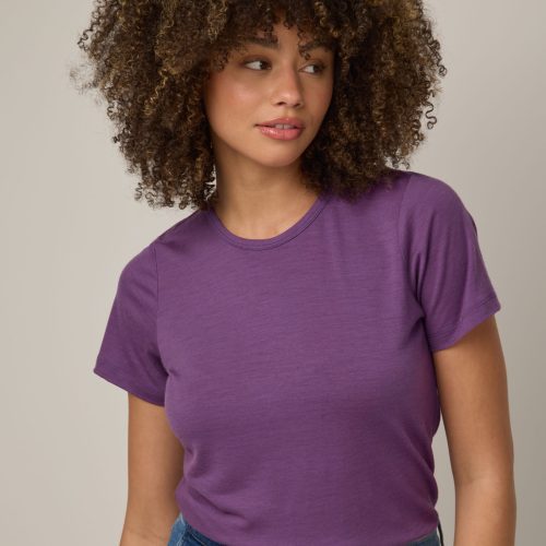 20241023 wooland 01047 Cara100WoolCrewTee PurpleFig LR