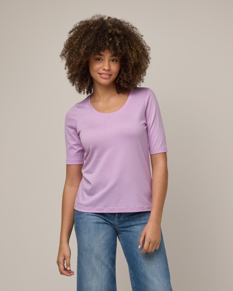 20241023 wooland 01519 CelineSignatureElbowSleeveTee WildOrchid LR