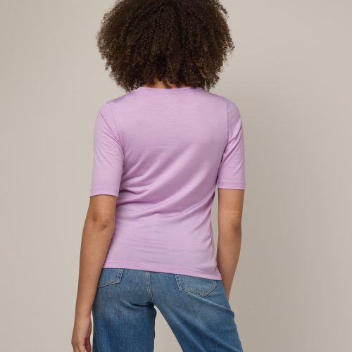 20241023 wooland 01535 CelineSignatureElbowSleeveTee WildOrchid LR