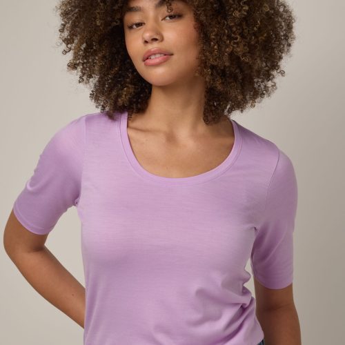 20241023 wooland 01565 CelineSignatureElbowSleeveTee WildOrchid LR