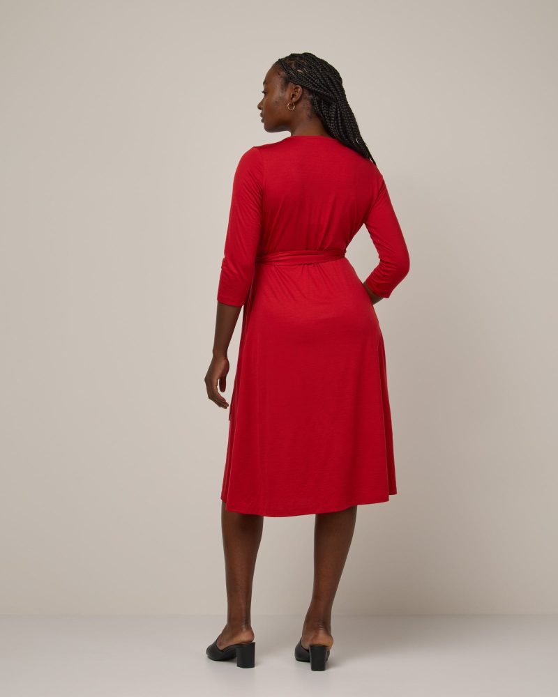 20241121 wooland 00084 AlanaWrapDress Pomegranate LR