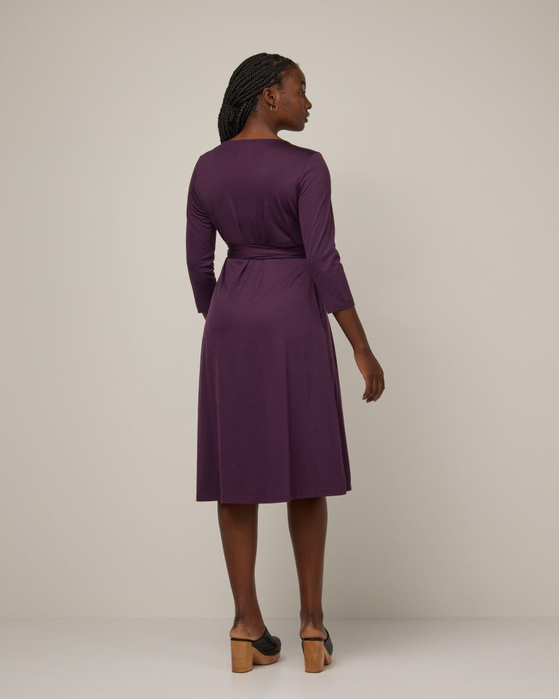 20241121 wooland 00128 AlanaWrapDress Marionberry LR