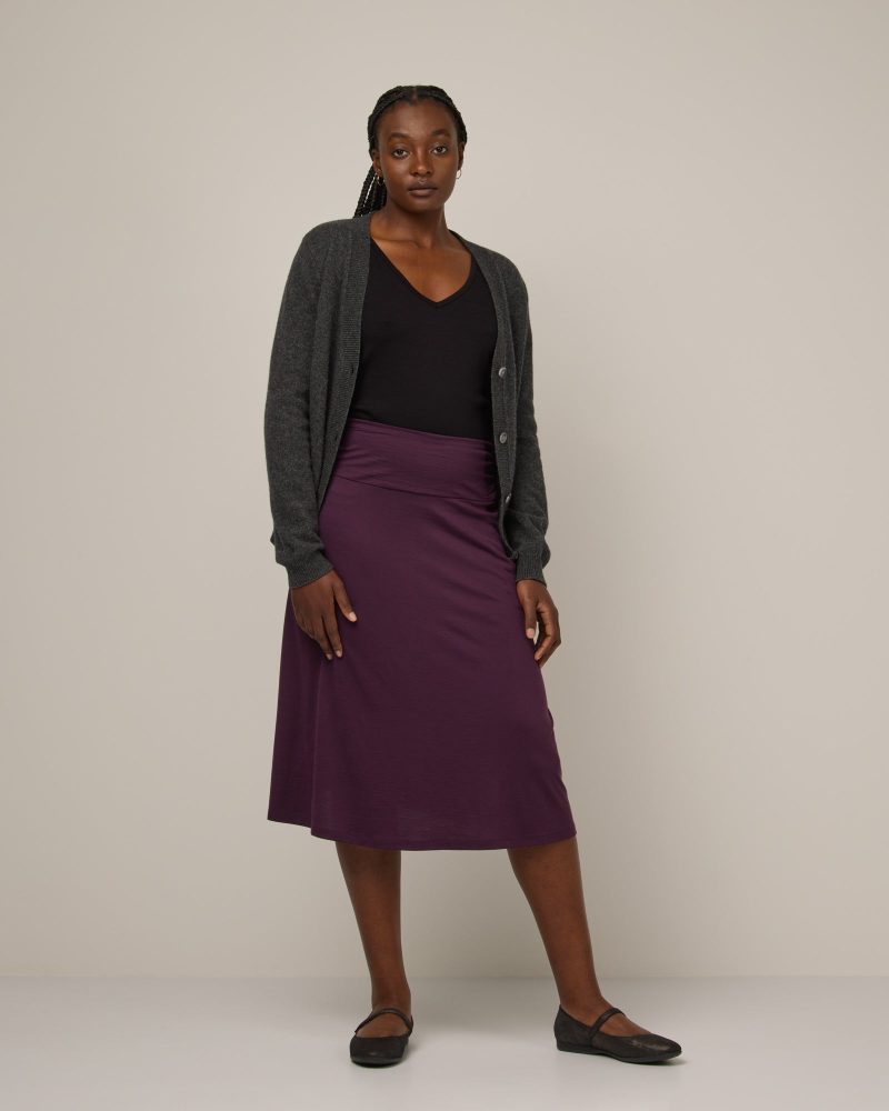 20241121 wooland 01261 HelenaMidiSkirt Marionberry LR