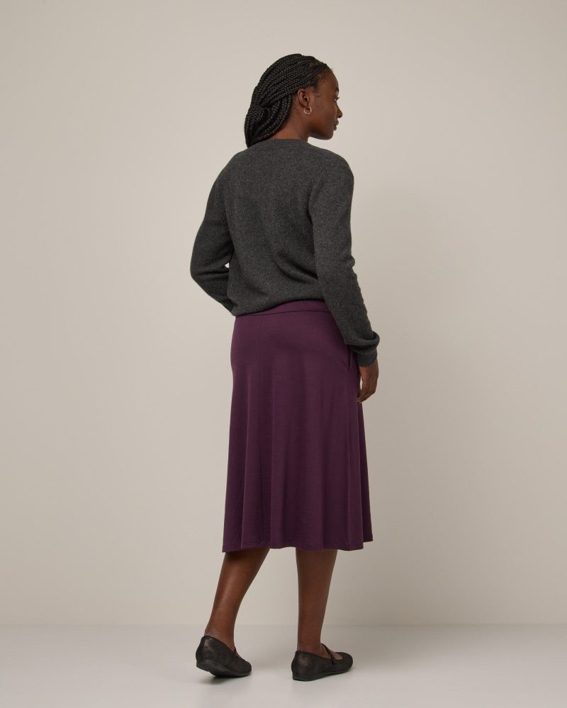 20241121 wooland 01302 HelenaMidiSkirt Marionberry LR