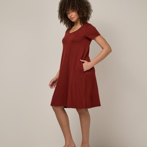 20250115 16 wooland 01984 MaggieSwingDress RusticRed LR