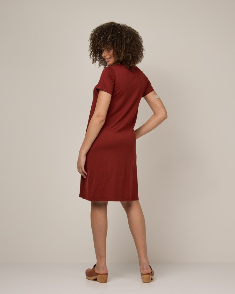 20250115 16 wooland 01996 MaggieSwingDress RusticRed LR